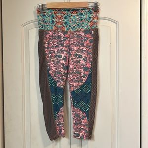 Maaji mosaic printed activewear Capri -leggings